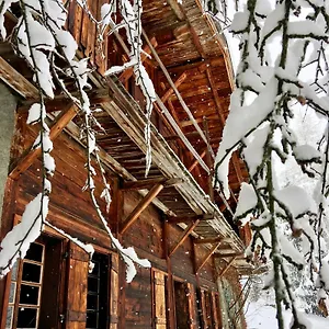  Hotel Arthaus Megève France